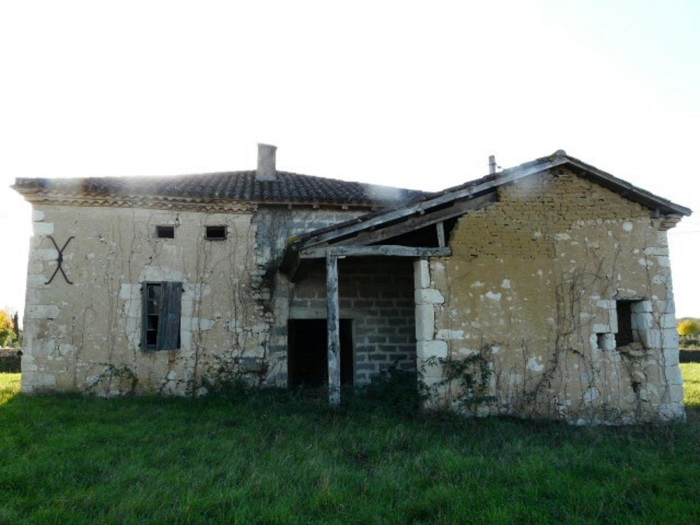 achat vente Maison ancienne a vendre  en pierre à restaurer  Miradoux , à 6 km GERS MIDI PYRENEES