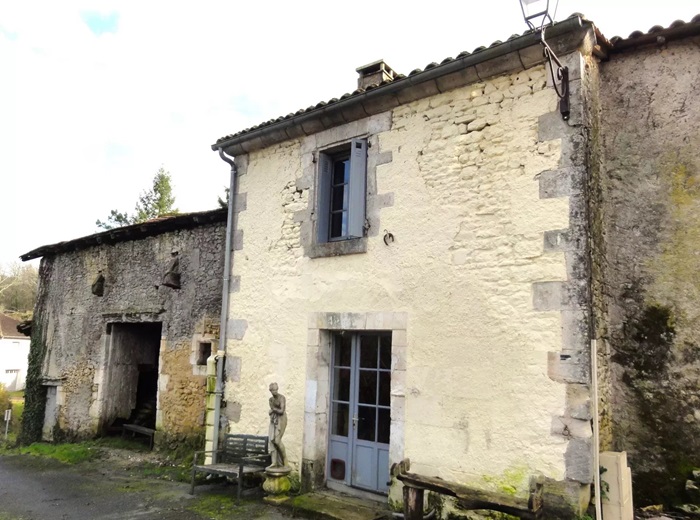 achat vente Maison en pierre a vendre  à restaurer , dépendances Saint-Pancrace , entre Brantôme et Nontron DORDOGNE AQUITAINE