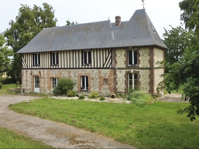 achat vente Maison de Maître a vendre  , dépendances Orbec , nichée dans un écrin de verdure CALVADOS NORMANDIE