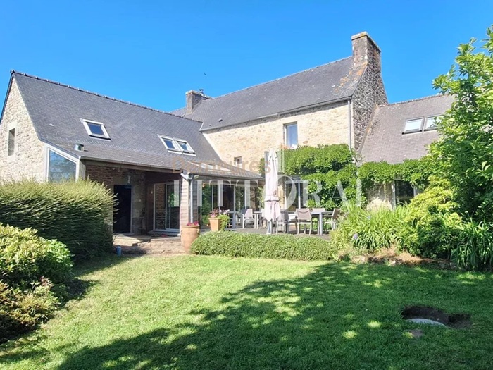 achat vente Propriété de Charme a vendre  , dépendances Ploumilliau , cœur de village, à 10mn des plages, 5mn TGV COTES D'ARMOR BRETAGNE