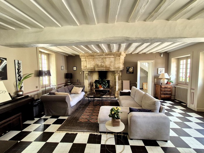 achat vente Manoir rural a vendre  , dépendances, chapelle, piscine Indre  INDRE CENTRE