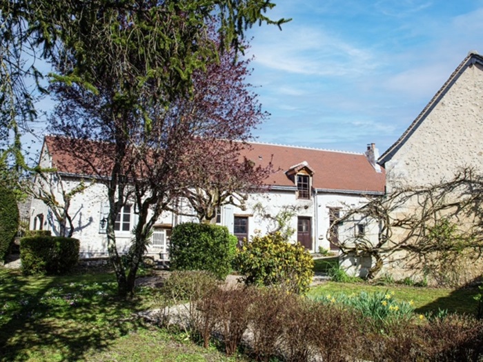 achat vente Ancienne fermette a vendre  restaurée , dépendances, puits Loches , à 20 mn au sud, dans un charmant village INDRE ET LOIRE CENTRE
