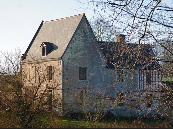 achat vente Prieuré de Croix Val a vendre classé Monument Historique , dépendances Ternay , à 30 mn de Tours et de Vendôme LOIRE ET CHER CENTRE
