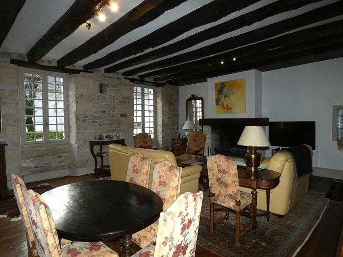 achat vente Maison ancienne a vendre  , dépendances Génis  DORDOGNE AQUITAINE