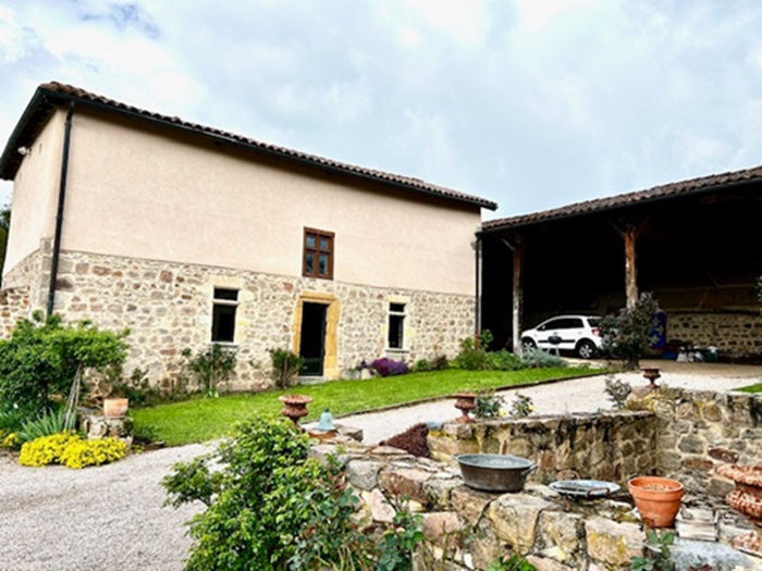 achat vente Ancien Corps de Ferme a vendre , dépendances, piscine Essertines en Donzy , 20 mn de la A 89 et 1 h de Lyon RHONE RHONE ALPES
