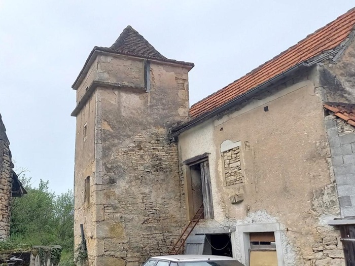 achat vente Demeure ancienne authentique a vendre  à restaurer  Limogne-en-Quercy  LOT MIDI PYRENEES