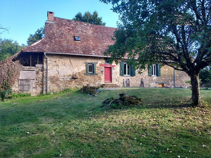 achat vente Maison de caractère a vendre  en pierre , dépendance Beyssenac  CORREZE LIMOUSIN