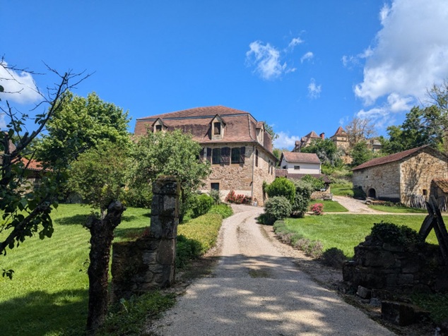 achat vente Maison de Maître a vendre  restaurée , dépendances Capdenac  à 5 mn, 15 mn de Figeac, dans un charmant petit hameau LOT MIDI PYRENEES