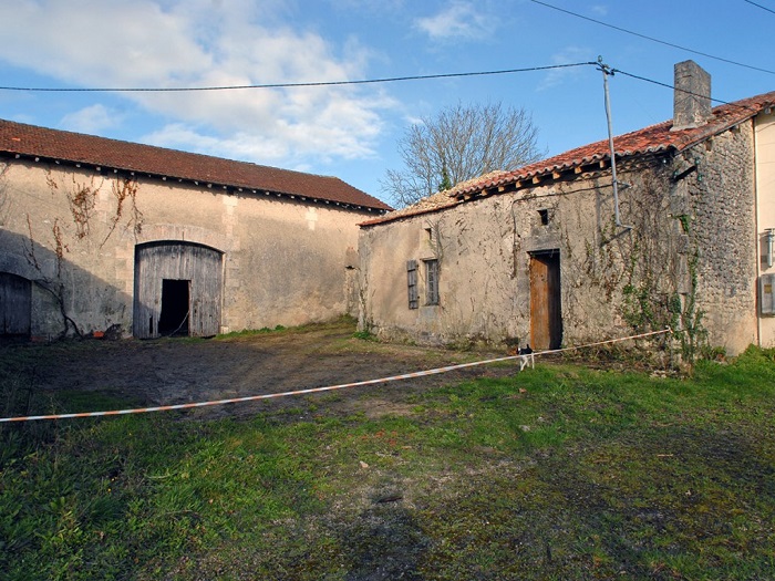 achat vente Propriété rustique a vendre  , dépendances Celles , sur les hauteurs DORDOGNE AQUITAINE